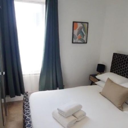 Charming Tower Bridge Apartment Лондон Экстерьер фото