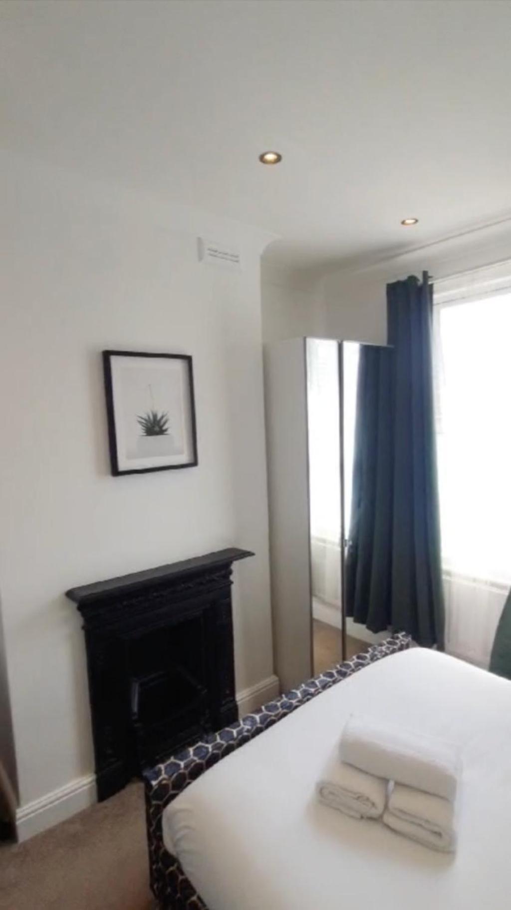 Charming Tower Bridge Apartment Лондон Экстерьер фото