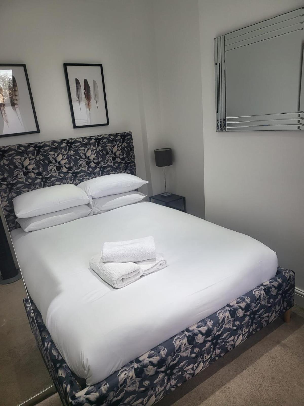 Charming Tower Bridge Apartment Лондон Экстерьер фото