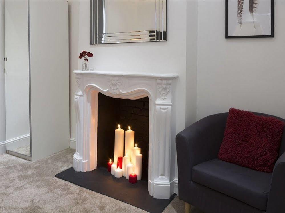 Charming Tower Bridge Apartment Лондон Экстерьер фото